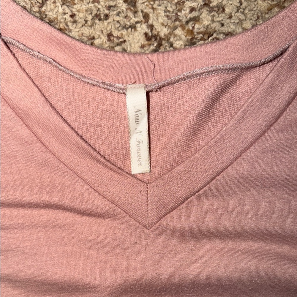 Now N Forever Women's xl Pink and Cream Leopard Print Top. - Picture 3 of 4